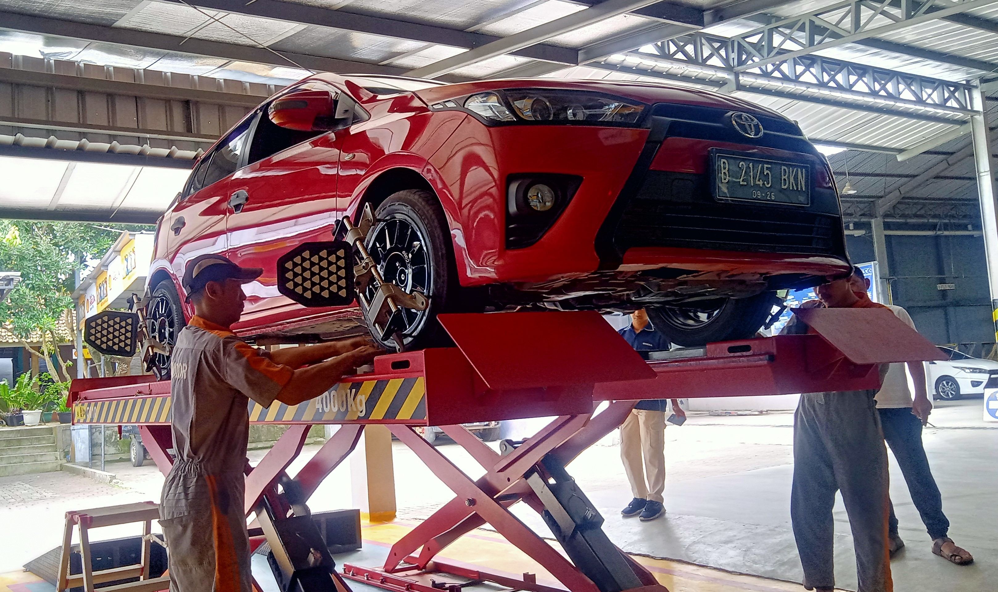 thumbnail Waktu Yang Tepat Untuk Melakukan Spooring dan Balancing Pada Roda